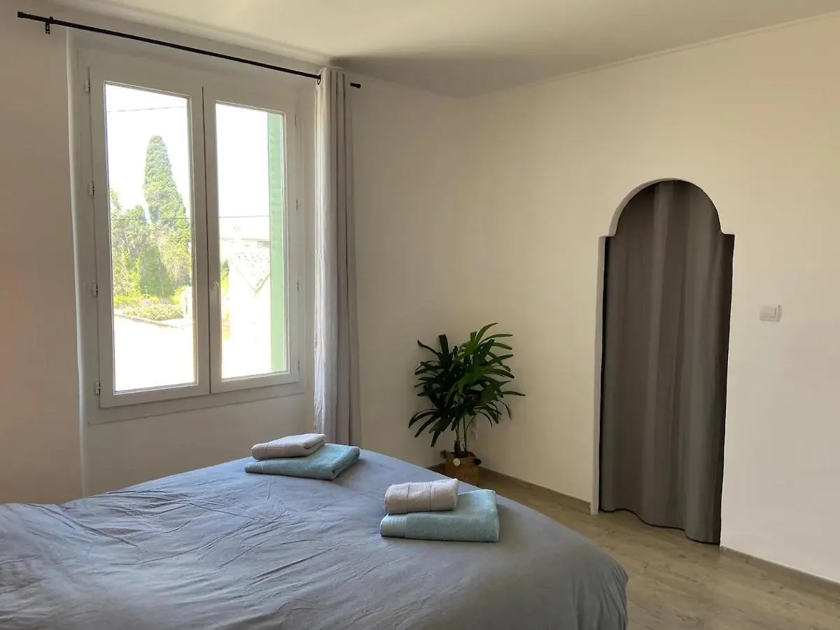 Appartement Avec Climatisation Proche Du Centre Morieres-les-Avignon